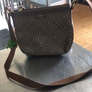 Fossil/ Signature/ Crossbody/ Messenger/